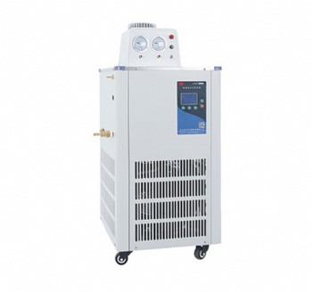 Low temperature cooling circulating water vacuum pump